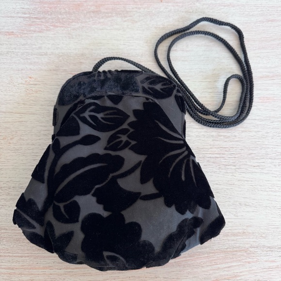 Vintage Magic Black Burnout Velvet Crossbody‎ Purse Shoulder Bag Whimsygoth Goth - Picture 1 of 8